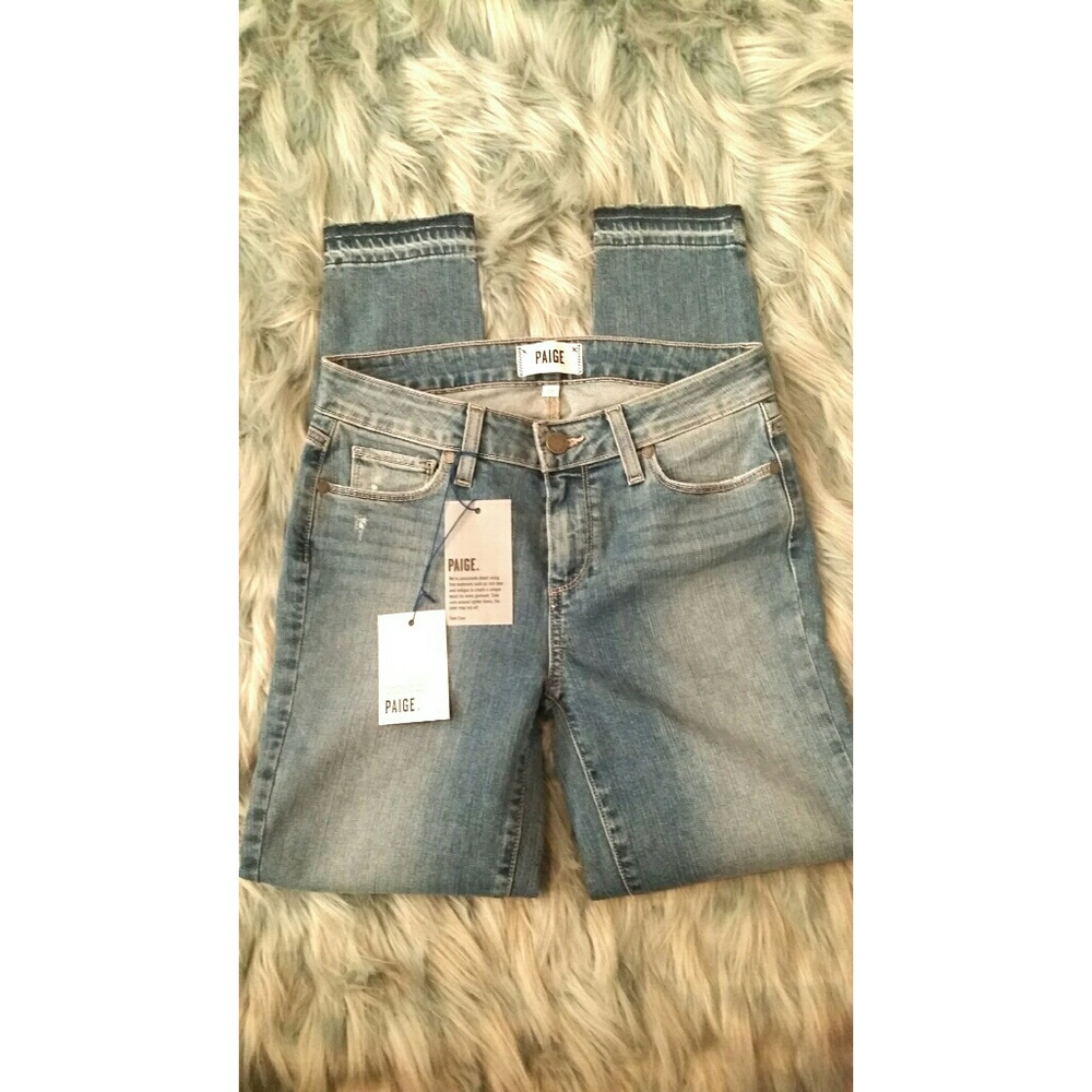 NWT PAIGE Darlene destructed verdugo crop jeans